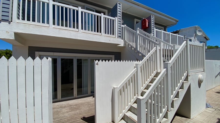 2 Bedroom Property for Sale in Elands Bay Western Cape